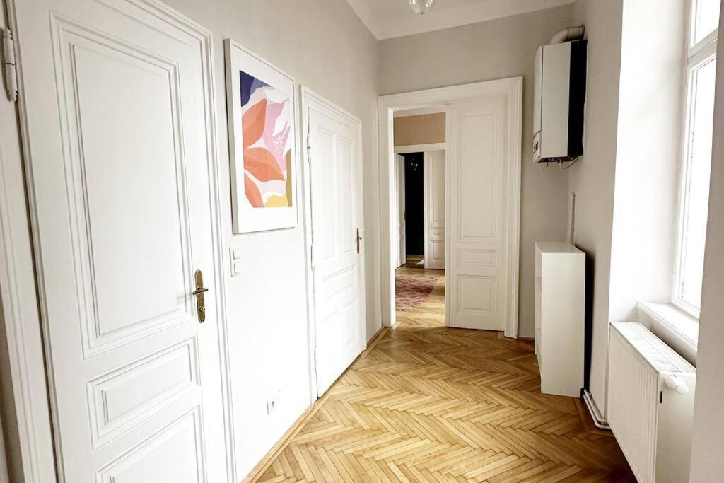 Appartamento Ruhige & Grosse Altbauwohnung 7min Zum Zentrum *