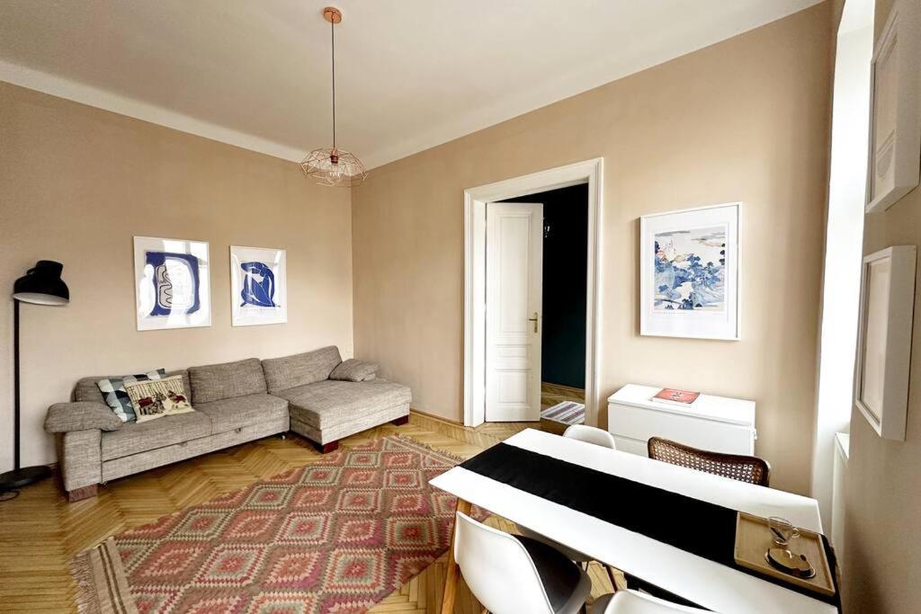 Appartamento Ruhige & Grosse Altbauwohnung 7min Zum Zentrum *